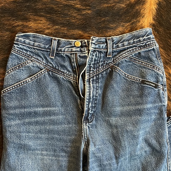 Rockies! Fits size 8 better but says Large 9/10 - Picture 2 of 4